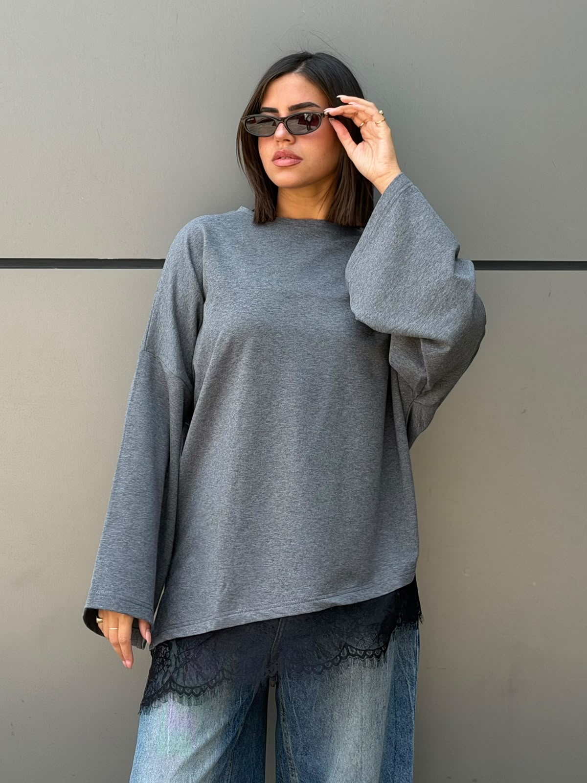 Cotton lace grey top
