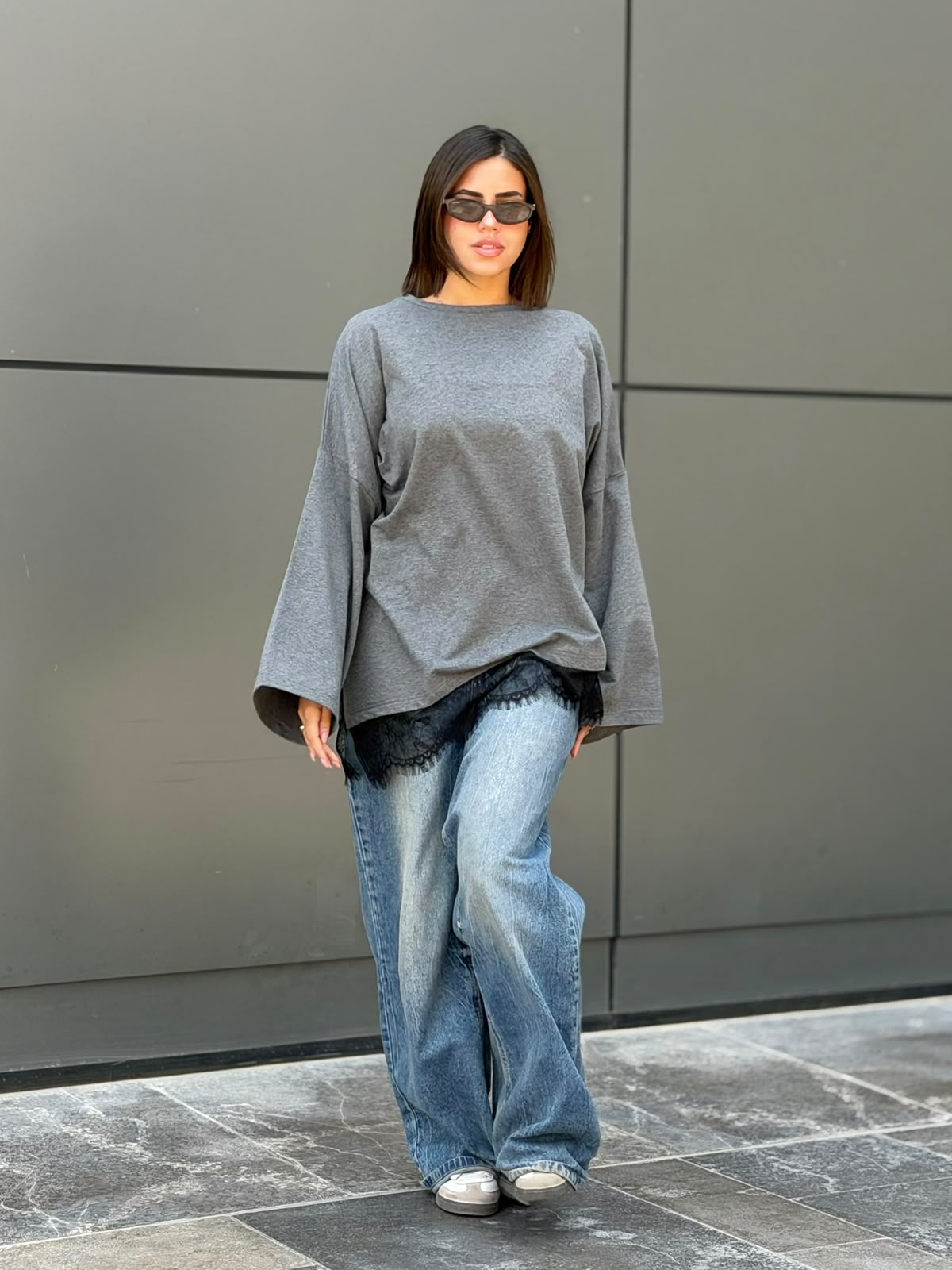Cotton lace grey top